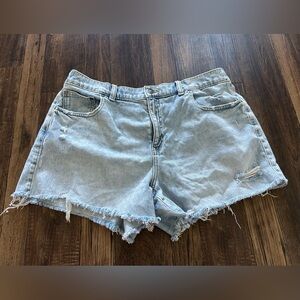 Aerie Women’s Light Wash Jean Shorts Size Large